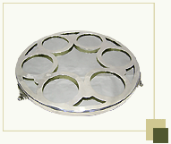 Silver Palted Glass Tray with Mirror having Separate Space for Glasses and Decanters